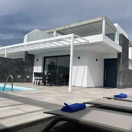 Aguja Con Piscina Y Barbacoa Disfrutar Villa