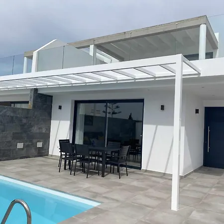 Aguja Con Piscina Y Barbacoa Disfrutar * Puerto Calero
