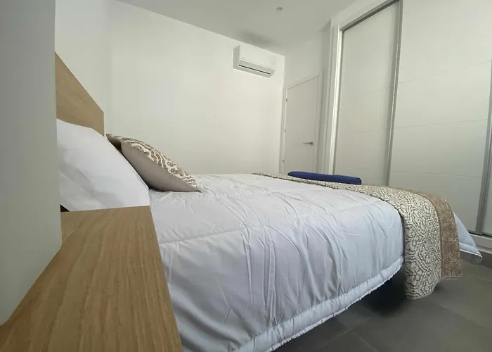 Aguja, Con Piscina Y Barbacoa Disfrutar * Puerto Calero